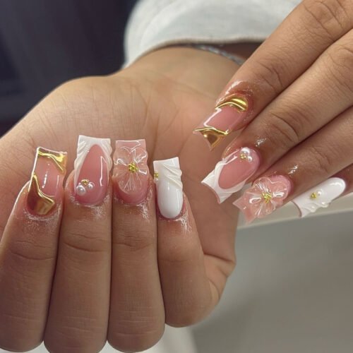 JP3713-Elevated French Nails: 3D Sunflower Minimalism | Reusable Salon-Grade Press-Ons ​​Understated Luxury Reborn: Effortless Garden Elegance at Your Fingertips​