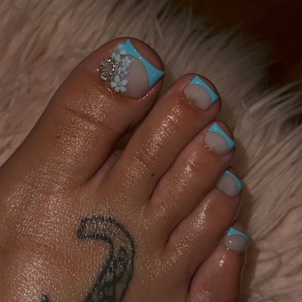O1CN01DoBMMi2NGHxmvSgF3_!!4234819935-0-cib JP3816-Sparkle & Sea French Toes: Salon Glam That Defies Summer Chaos (Reusable + Waterproof!) Vacation-Ready Toes in 15 Minutes Flat