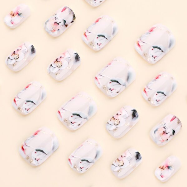 O1CN01KwLadc2NGHvG9ZuCh_!!4234819935-0-cib JP3489-Sophisticated Chinese Floral Press On Nails - Reusable Short Square French Tips Bring Tranquil Beauty to Your Fingertips. Salon-Grade Elegance, Zero Commitment.