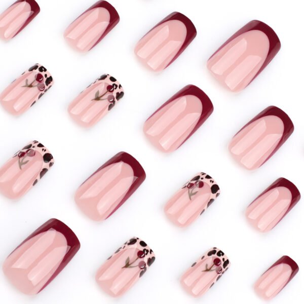 O1CN01LT2fh82NGHw3y3oRg_!!4234819935-0-cib JP3670-Scarlet Snow French Press-Ons: Winter-Ready Leopard Nails with Cherry Glaze | Waterproof & Reusable