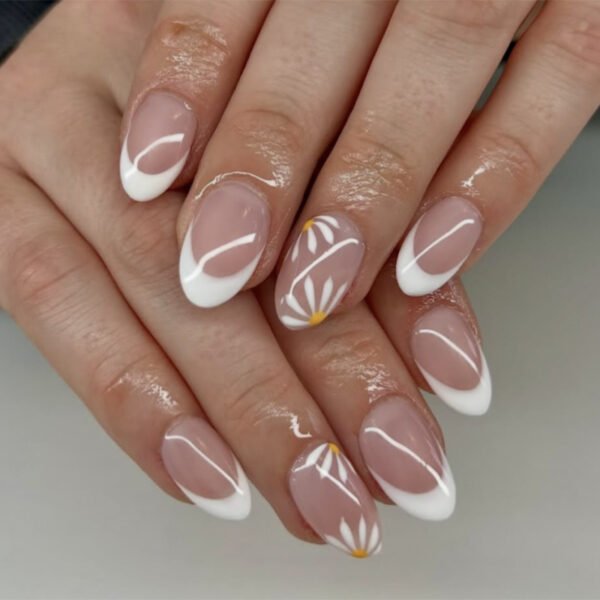 O1CN01Z32MM22NGHyIKrht5_!!4234819935-0-cib JP3912-✨ Effortless Summer Blooms: Dainty Daisy French Almond Press-Ons (Reusable & Waterproof!) 🌼