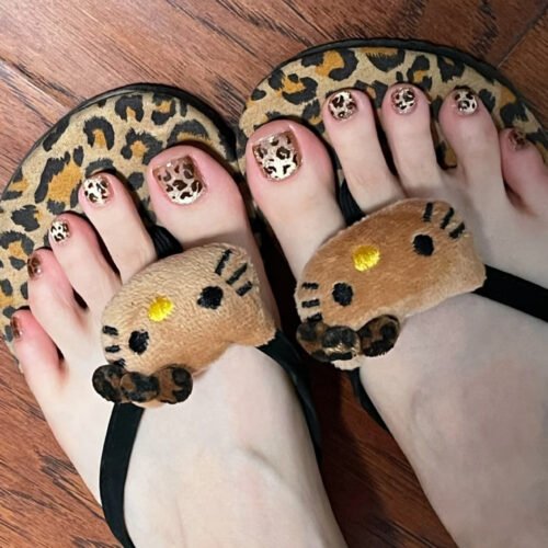 JP3704-Luxe Leopard & Cat Eye Toe Press-On Nails | Revolutionize Your Pedicure Routine ​​Barefoot Confidence in 90 Seconds: Salon-Wild Toes Without the Chair​