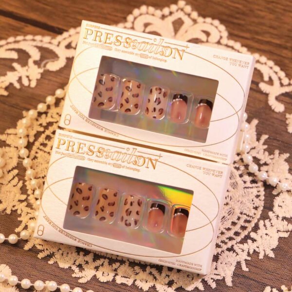 GN041-Autumn Chic French Leopard Press-Ons: 30-Piece Reusable Set with Rhinestones & Waterproof Wear