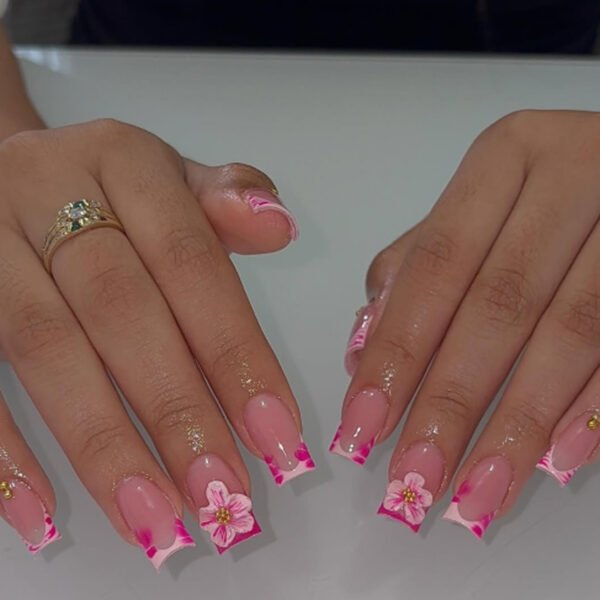 O1CN01mZLowt2NGHyXJKdsO_!!4234819935-0-cib JP3894-French Pink Zebra Nails | Medium-Length Square Press-Ons with 3D Florals