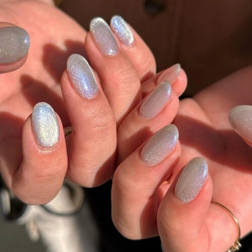 JP3264-✨ Minimalism Meets Magic: Effortless Aurora Cat Eye French Tips
