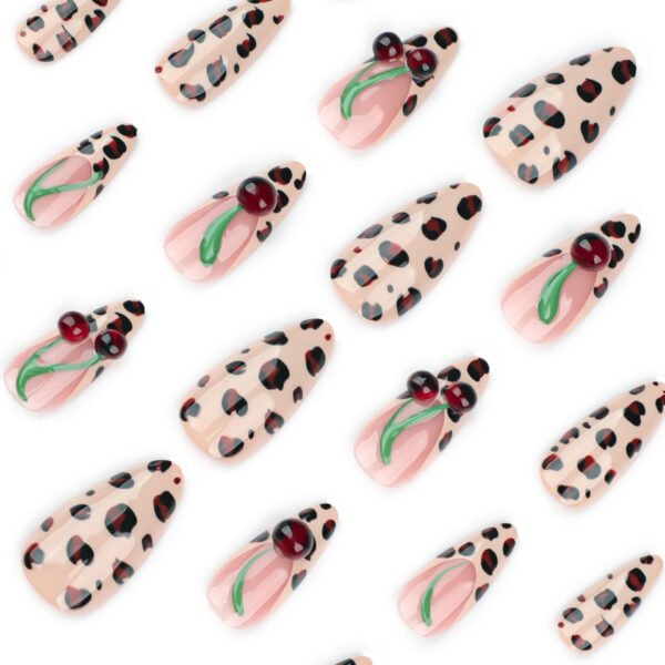O1CN01xrYB0y2NGHwG2Hgoy_!!4234819935-0-cib JP3688-Wolf & Cherries Press-Ons: Fluffy Snow French Tips ♞ Survives -4°F ski trips & mulled wine spills. Reusable ‘til Valentine’s!