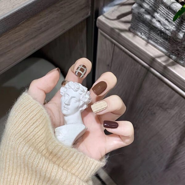 JP3623-Embrace Cozy Elegance: Deep Brown Plaid French Press On Nails for Fall 🍂✨