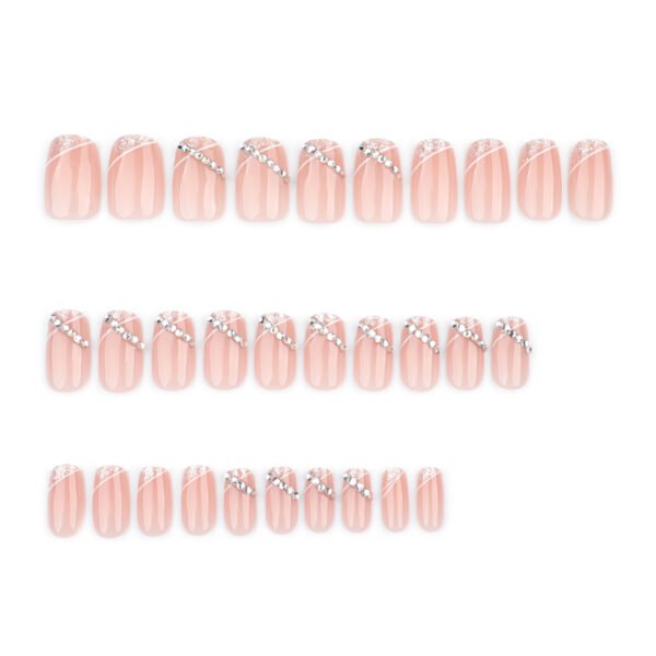 O1CN01CjYAZj2NGHvRZOVPf_!!4234819935-0-cib GN050-Alluring Glow Press Ons: Diamond French Tips & Radiant Sheer Base *Salon Seduction in 7 Minutes - Reusable & Waterproof*
