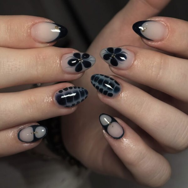 JP4046-Vintage Cameo French Press Ons | Floral Wash & Pearl Accents - Short Almond Nails​