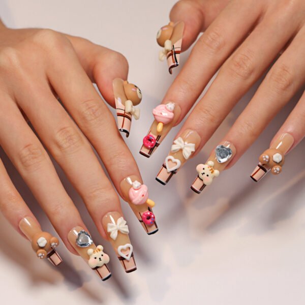 O1CN01WaUbnD2NGHuqvugij_!!4234819935-0-cib JP2796-Effortless Parisian Charm: Reusable Bear & Plaid French Press-On Nails