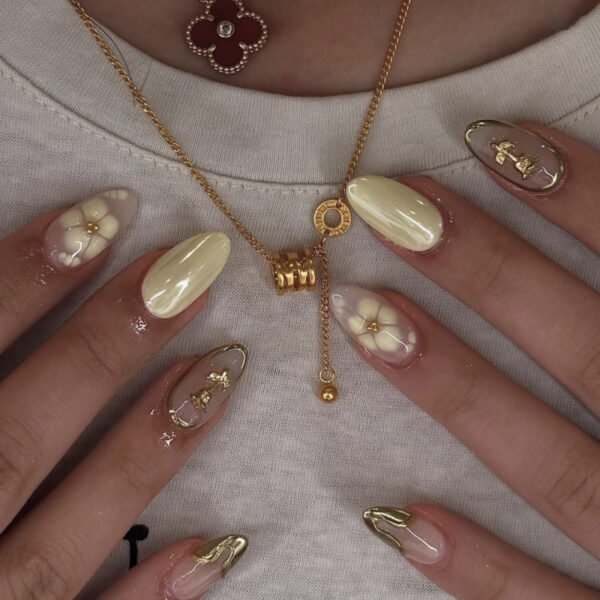 O1CN01jzOs4g2NGI0AP2S0l_!!4234819935-0-cib JP4038-Luxury 3D Gold Floral French Press On Nails Reusable Almond Fake Nails with Rose Design for Wedding Party Elegance